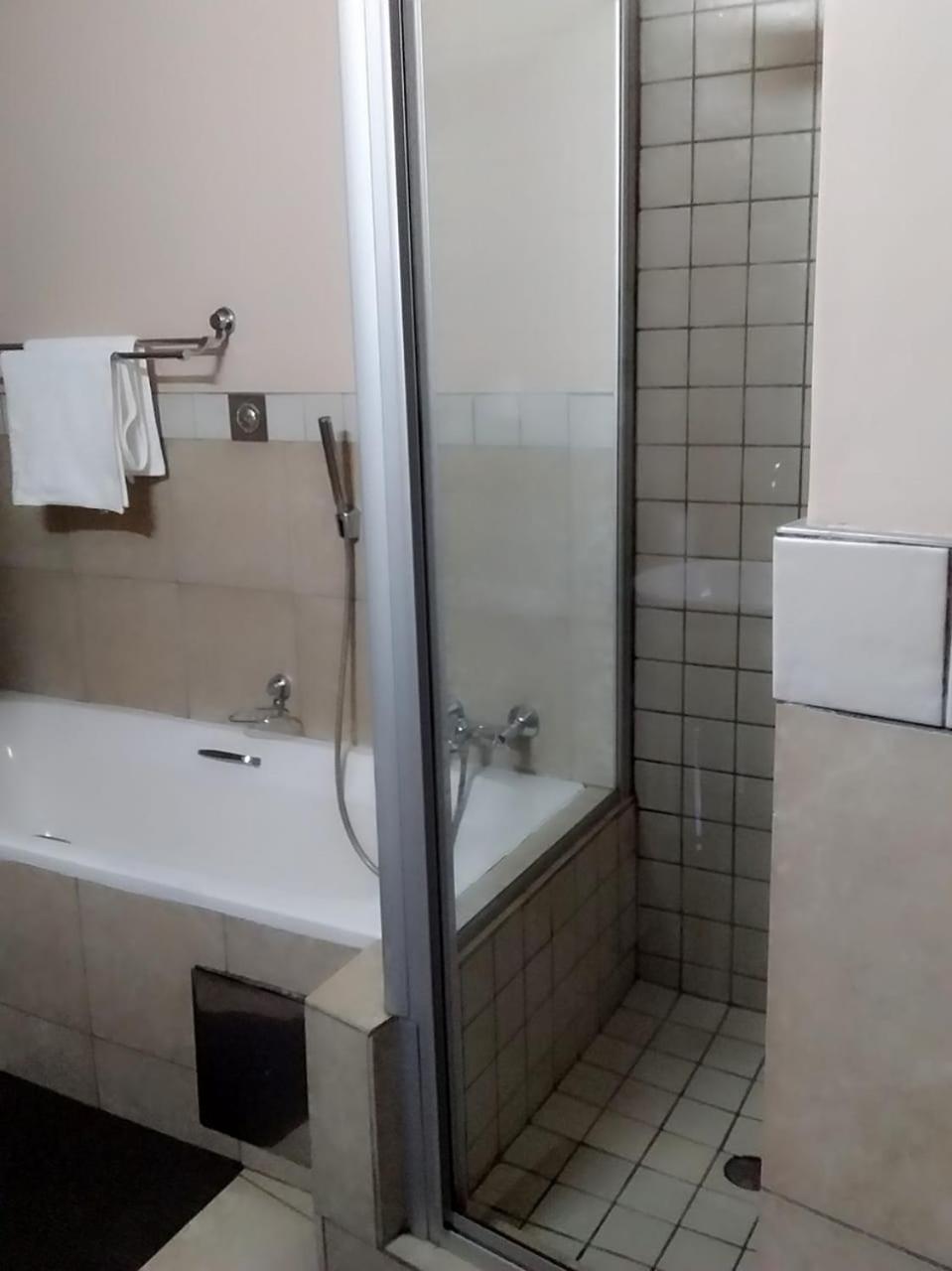 Mabungubwe Hotel Apartments - Home Away From Home Йоханнесбург Экстерьер фото