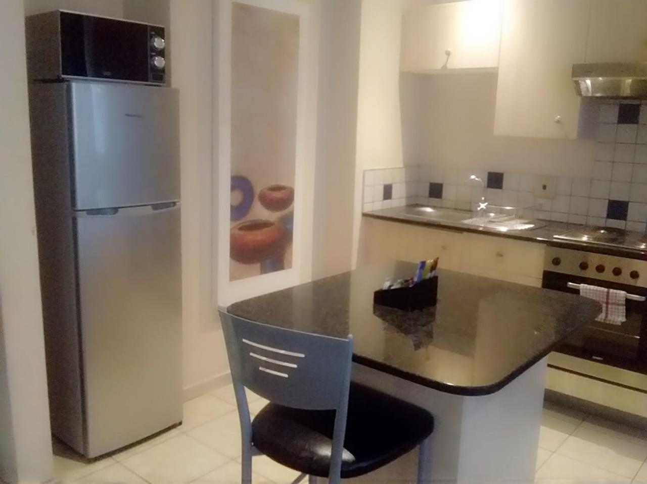 Mabungubwe Hotel Apartments - Home Away From Home Йоханнесбург Экстерьер фото