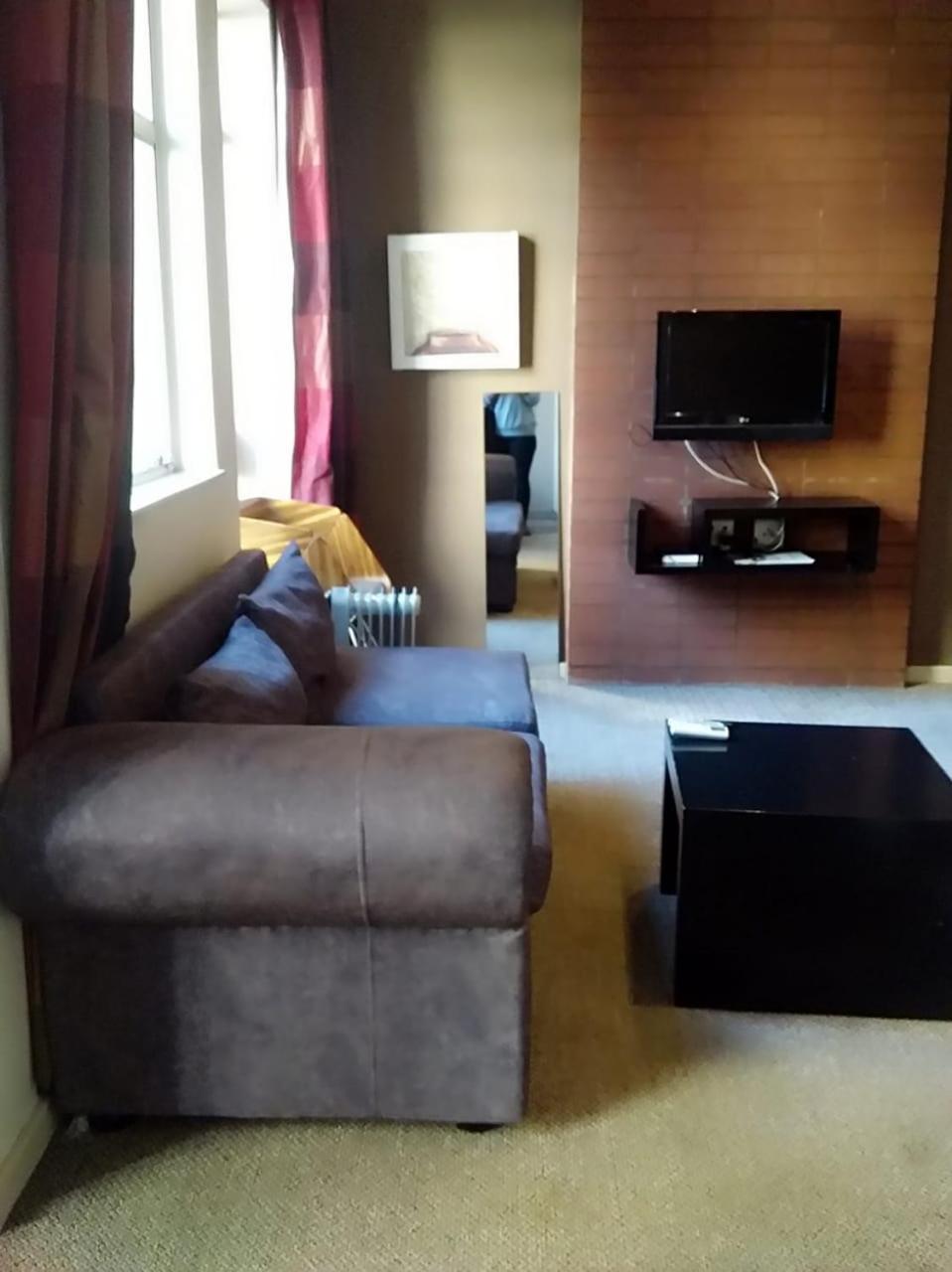 Mabungubwe Hotel Apartments - Home Away From Home Йоханнесбург Экстерьер фото